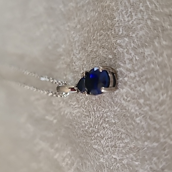 STERLING SILVER CREATED BLUE SAPPHIRE WITH DIAMOND ACCENT PENDANT APPROX 18" - Picture 8 of 15